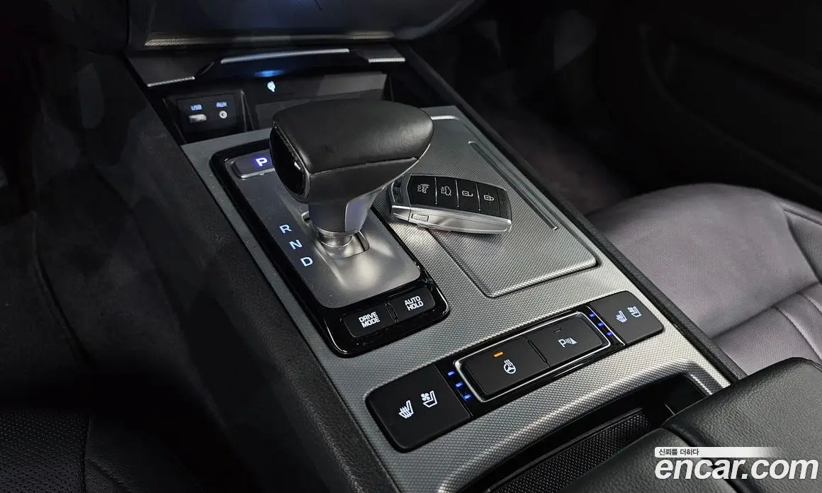 Genesis G80 2016 3.3 автомат (гидро), фото 12 Genesis G80 2016 3.3 автомат (гидро), фото 12
