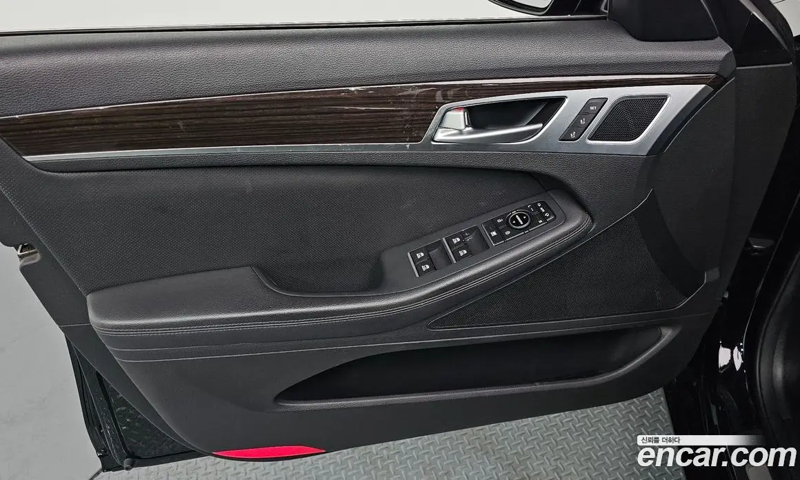 Genesis G80 2016 3.3 автомат (гидро), фото 14 Genesis G80 2016 3.3 автомат (гидро), фото 14