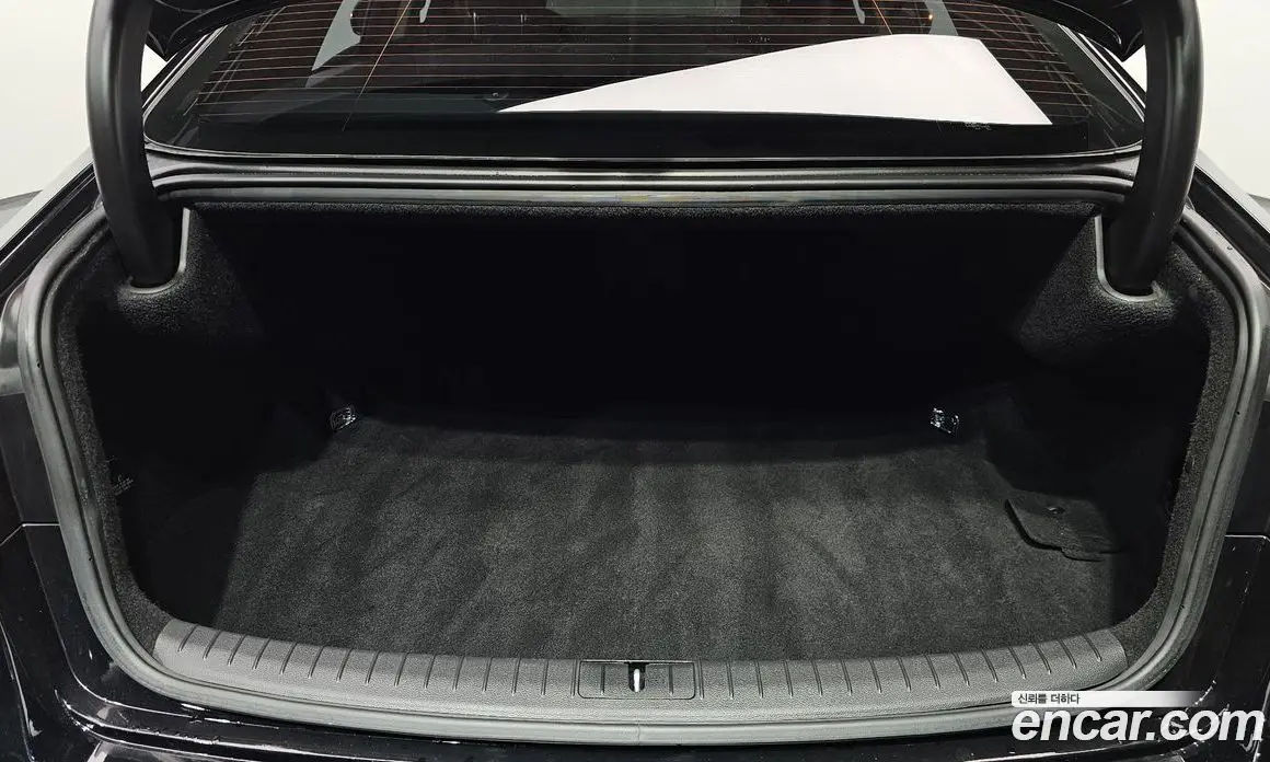 Genesis G80 2016 3.3 автомат (гидро), фото 26 Genesis G80 2016 3.3 автомат (гидро), фото 26