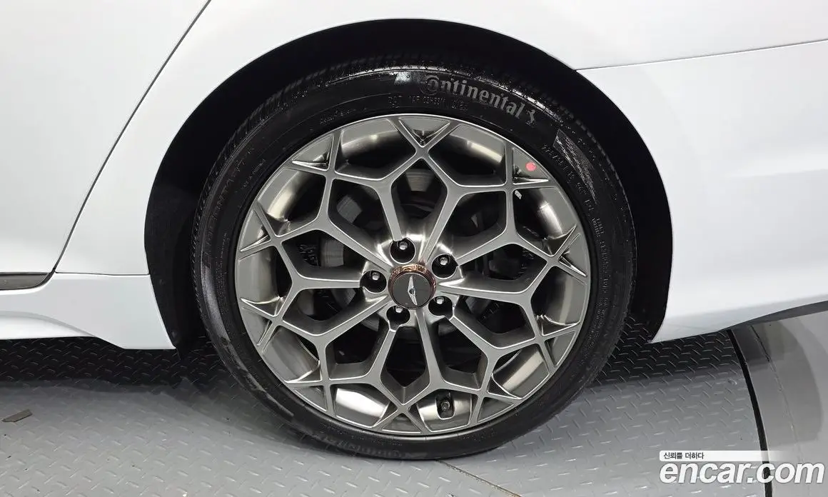 Genesis G80 2019 3.3 автомат (гидро), фото 5 Genesis G80 2019 3.3 автомат (гидро), фото 5
