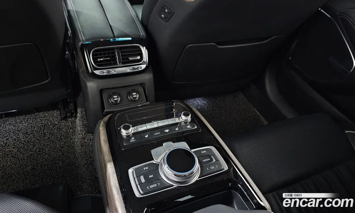 Genesis G90 2019 3.8 автомат (гидро), фото 18 Genesis G90 2019 3.8 автомат (гидро), фото 18