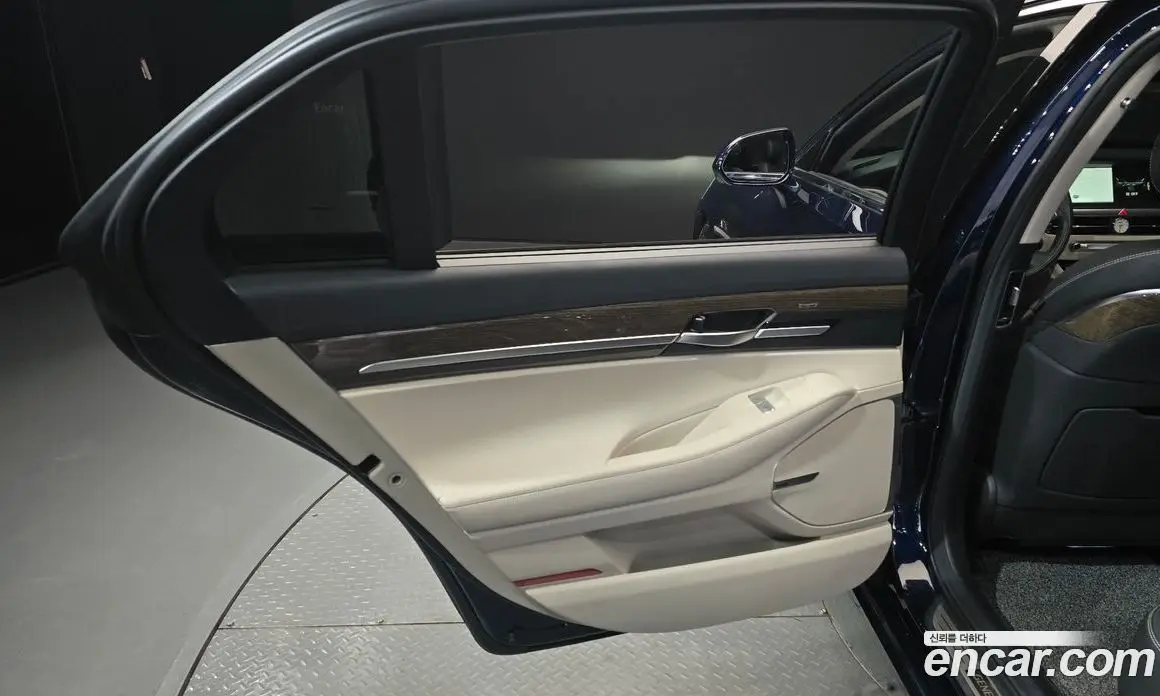 Genesis G90 2019 3.8 автомат (гидро), фото 15 Genesis G90 2019 3.8 автомат (гидро), фото 15