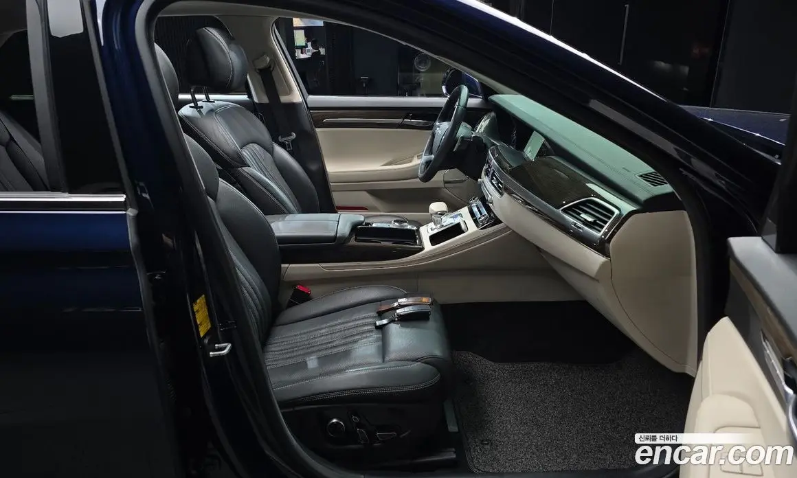 Genesis G90 2019 3.8 автомат (гидро), фото 16 Genesis G90 2019 3.8 автомат (гидро), фото 16