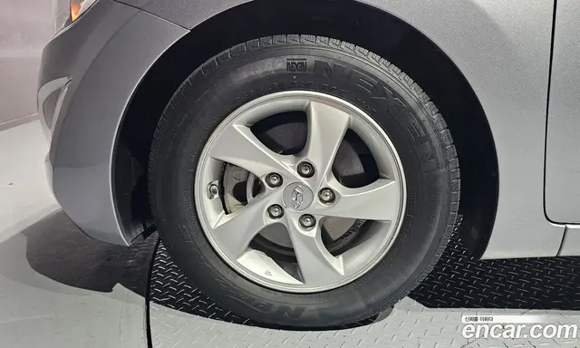 Hyundai Avante 2015 1.6 автомат (гидро), миниатюра 5