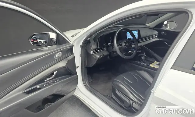 Hyundai Avante 2023 1.6 автомат (гидро), миниатюра 11 Hyundai Avante 2023 1.6 автомат (гидро), миниатюра 11