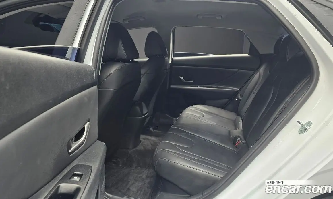 Hyundai Avante 2023 1.6 автомат (гидро), фото 12 Hyundai Avante 2023 1.6 автомат (гидро), фото 12