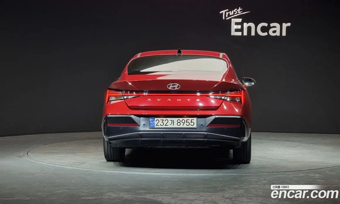 Hyundai Avante 2024 1.6 автомат (гидро), фото 4