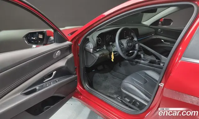 Hyundai Avante 2024 1.6 автомат (гидро), миниатюра 10