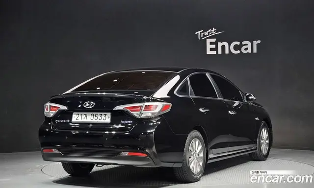 Hyundai Sonata 2015 2.0 автомат (гидро), миниатюра 2