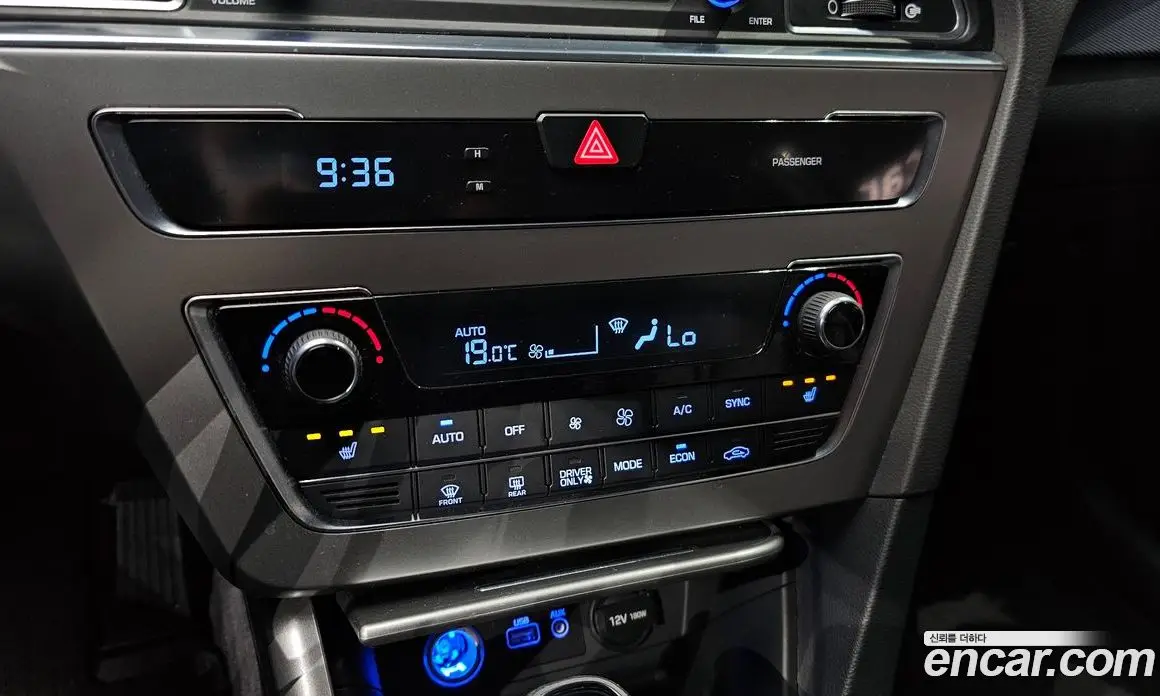 Hyundai Sonata 2015 2.0 автомат (гидро), фото 17
