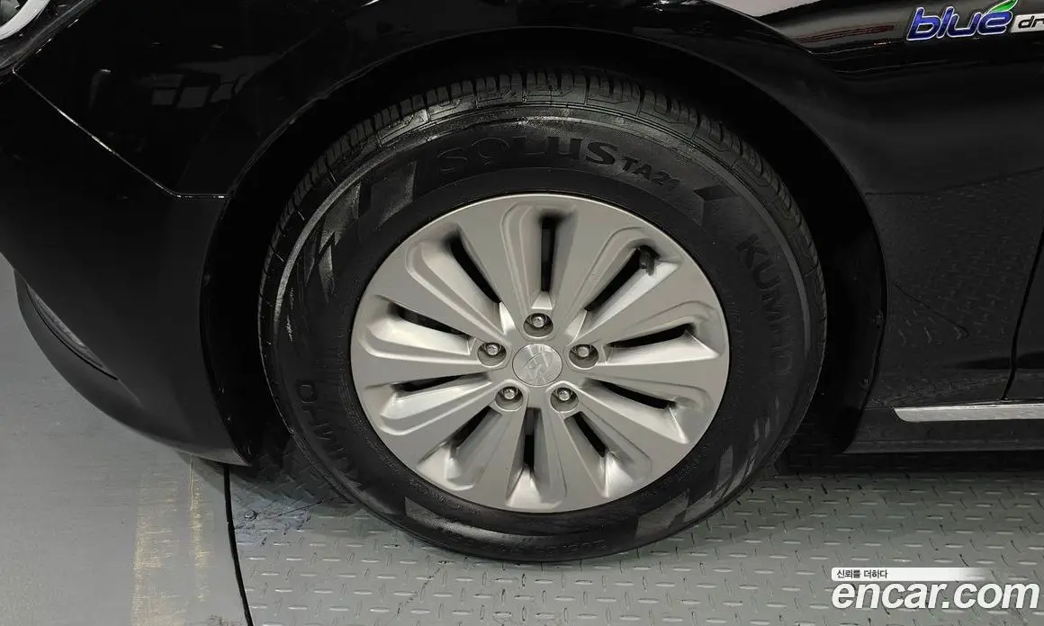 Hyundai Sonata 2015 2.0 автомат (гидро), фото 5
