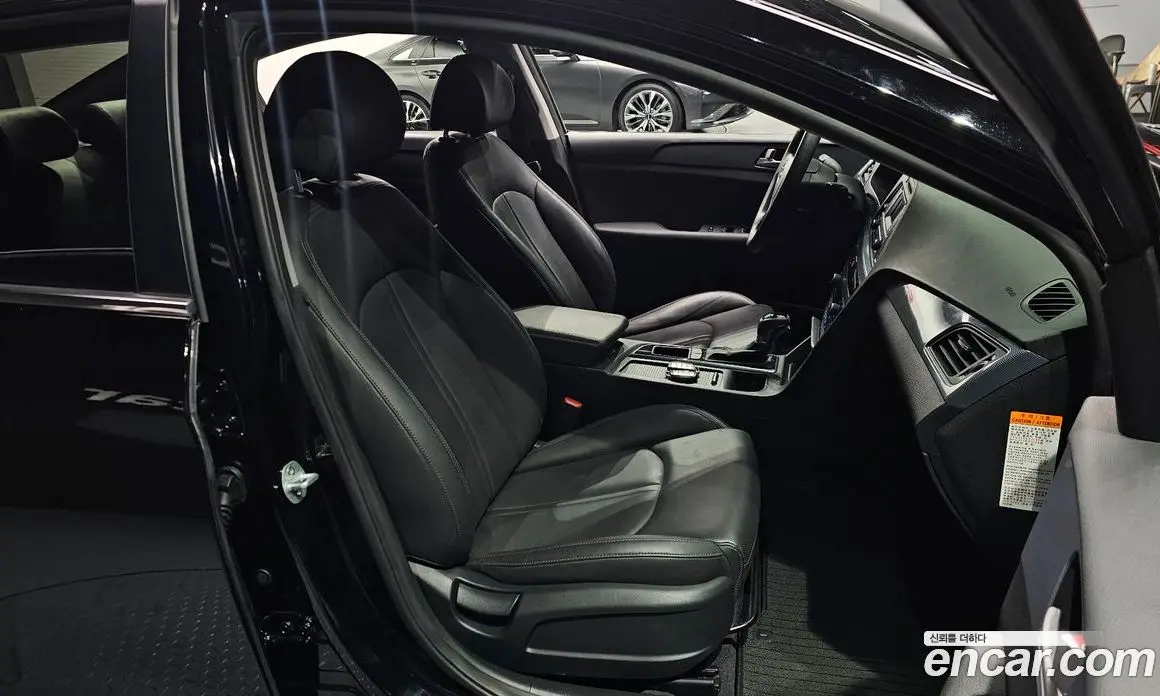 Hyundai Sonata 2015 2.0 автомат (гидро), фото 10