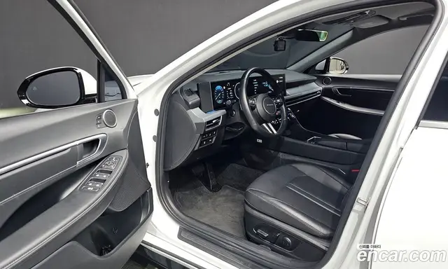 Hyundai Sonata 2023 2.0 автомат (гидро), миниатюра 10 Hyundai Sonata 2023 2.0 автомат (гидро), миниатюра 10