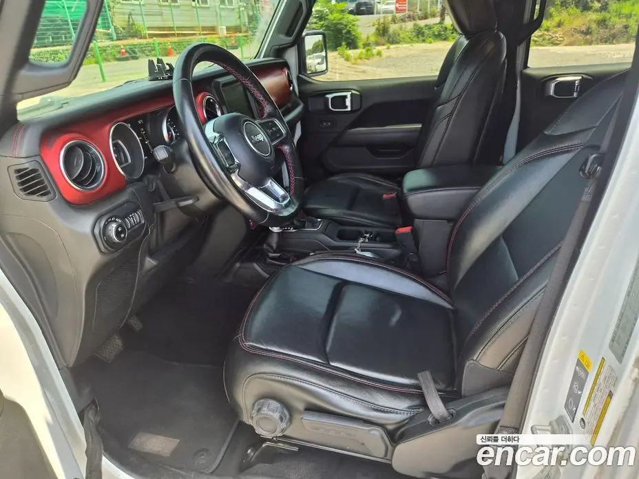 Jeep Wrangler 2021 2.0 автомат (гидро), фото 15 Jeep Wrangler 2021 2.0 автомат (гидро), фото 15