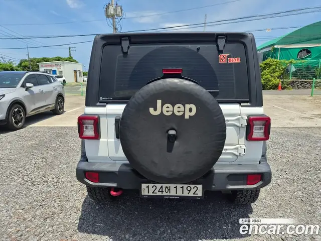Jeep Wrangler 2021 2.0 автомат (гидро), миниатюра 5 Jeep Wrangler 2021 2.0 автомат (гидро), миниатюра 5