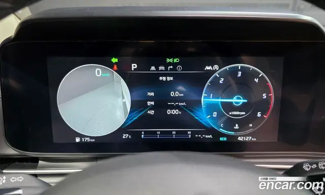 Kia Carnival 2023 2.2 автомат (гидро), миниатюра 11