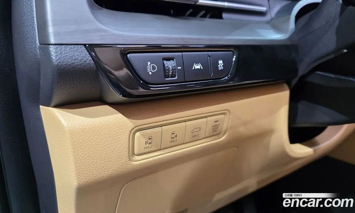 Kia Carnival 2023 2.2 автомат (гидро), фото 18
