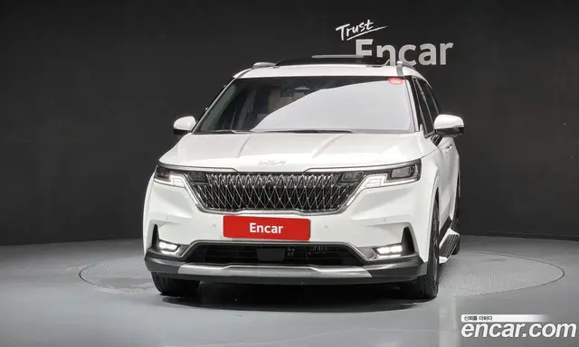 Kia Carnival 2023 2.2 автомат (гидро), миниатюра 3
