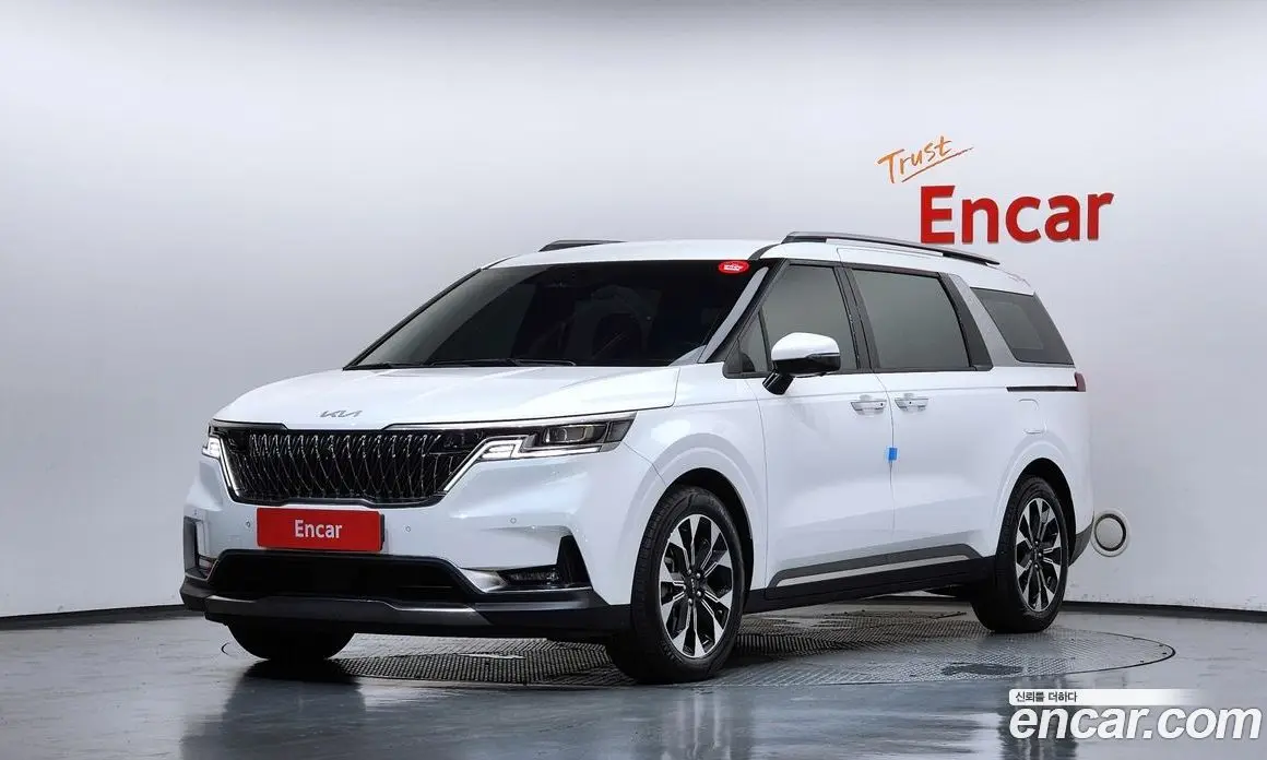 Kia Carnival 2023 3.5 автомат (гидро), фото 1 Kia Carnival 2023 3.5 автомат (гидро), фото 1
