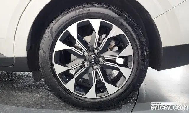 Kia Carnival 2023 3.5 автомат (гидро), миниатюра 7 Kia Carnival 2023 3.5 автомат (гидро), миниатюра 7