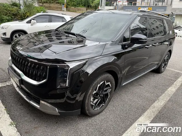 Kia Carnival 2023 3.5 автомат (гидро), миниатюра 1