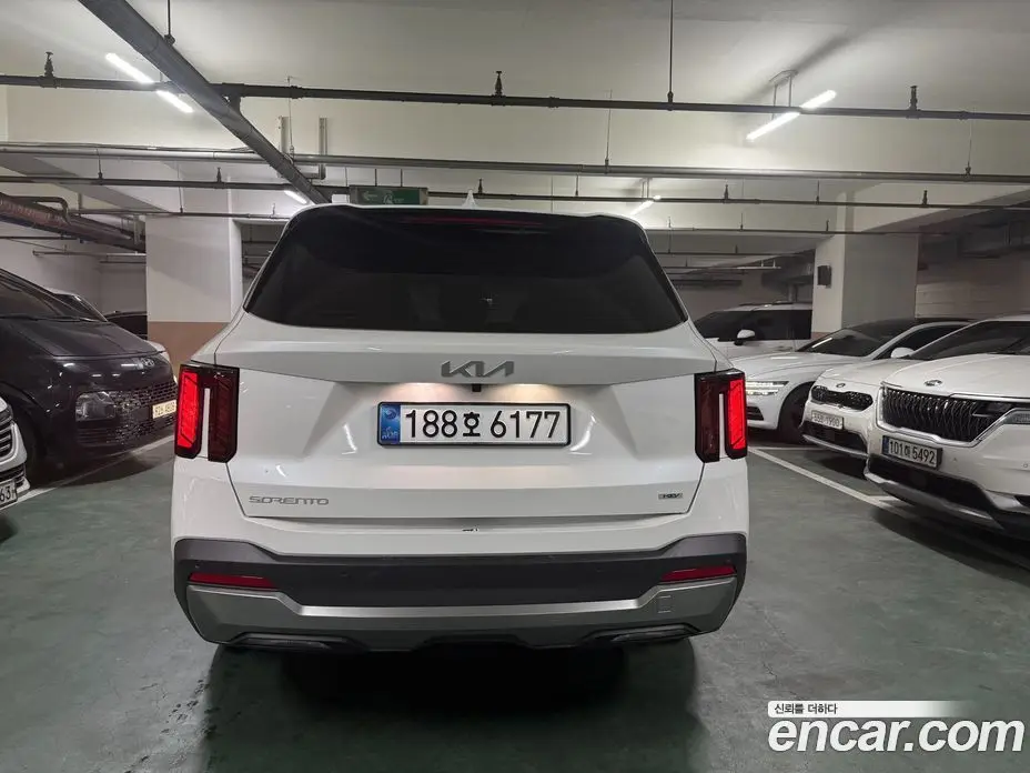 Kia Sorento 2025 1.6 автомат (гидро), фото 4 Kia Sorento 2025 1.6 автомат (гидро), фото 4