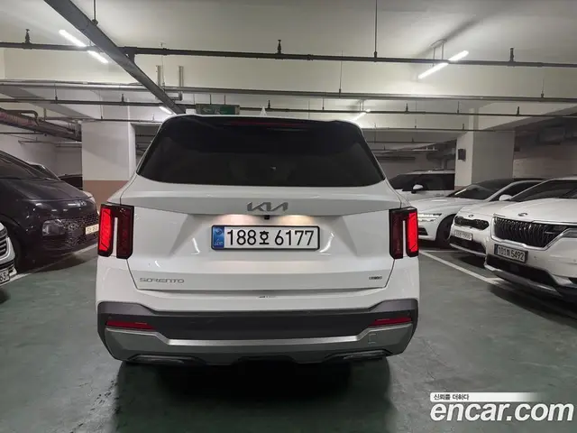 Kia Sorento 2025 1.6 автомат (гидро), миниатюра 4 Kia Sorento 2025 1.6 автомат (гидро), миниатюра 4