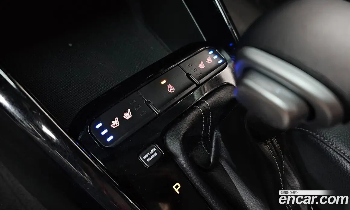 Kia Stonic 2020 1.0 автомат (гидро), фото 19 Kia Stonic 2020 1.0 автомат (гидро), фото 19