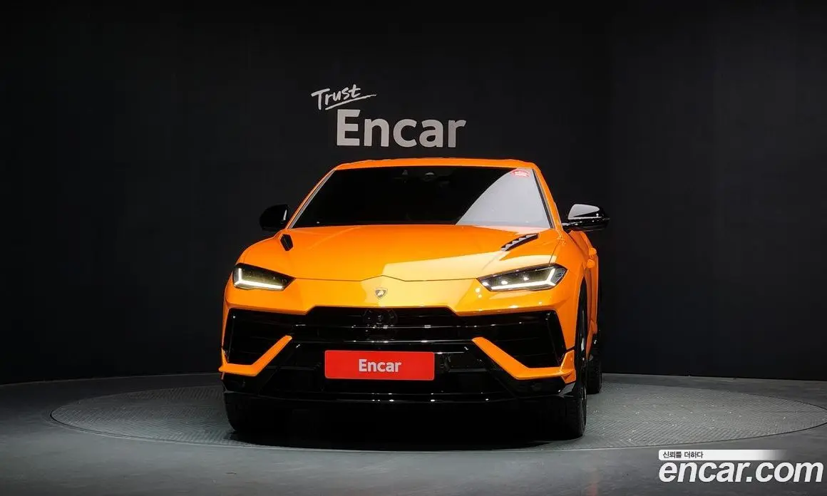 Lamborghini Urus 2024 4.0 автомат (гидро), фото 3 Lamborghini Urus 2024 4.0 автомат (гидро), фото 3