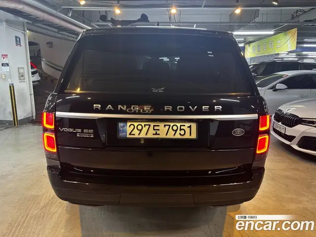 Land Rover Range Rover 2020 4.4 автомат (гидро), миниатюра 4 Land Rover Range Rover 2020 4.4 автомат (гидро), миниатюра 4