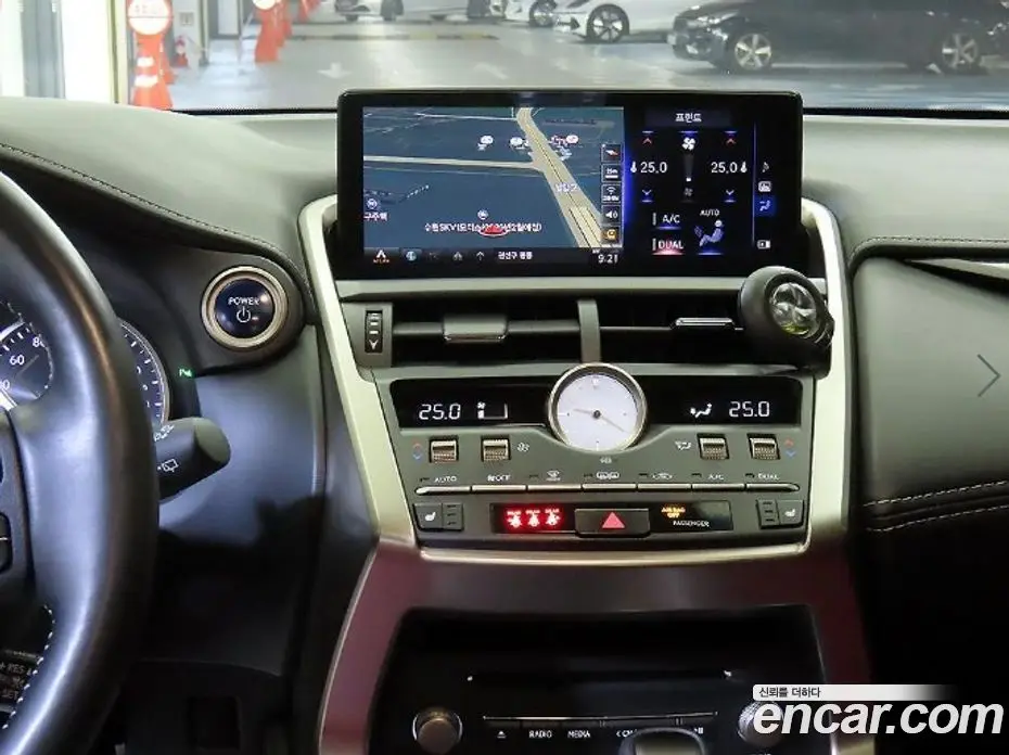 Lexus NX 2019 2.5 автомат (гидро), фото 11 Lexus NX 2019 2.5 автомат (гидро), фото 11