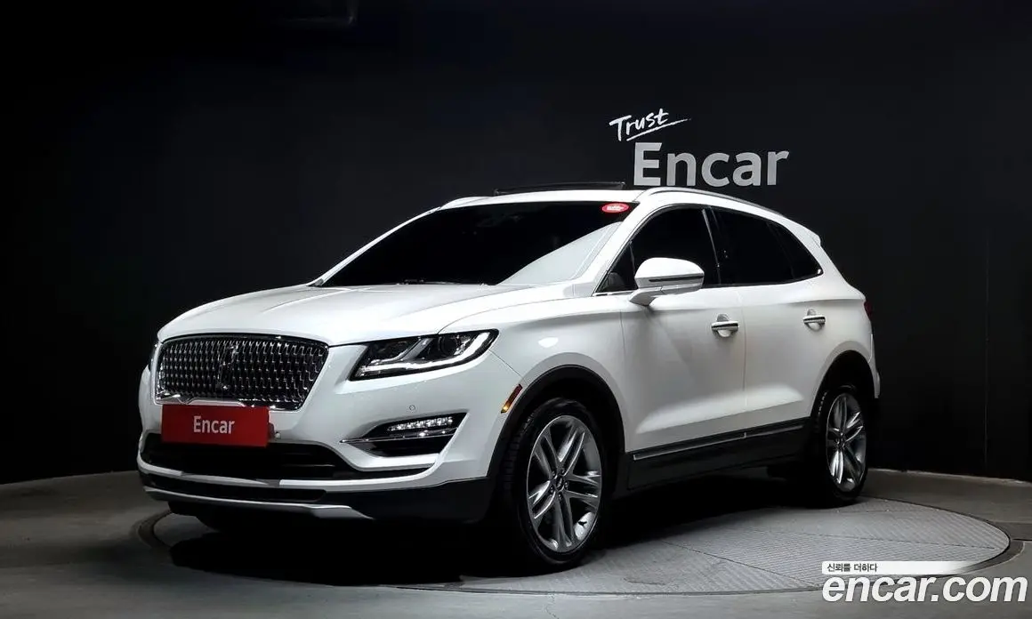 Lincoln MKC 2018 2.0 автомат (гидро), фото 1 Lincoln MKC 2018 2.0 автомат (гидро), фото 1