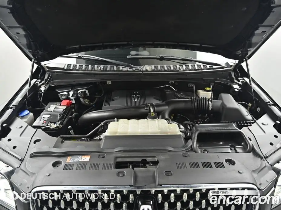Lincoln Navigator 2023 3.5 автомат (гидро), фото 6 Lincoln Navigator 2023 3.5 автомат (гидро), фото 6