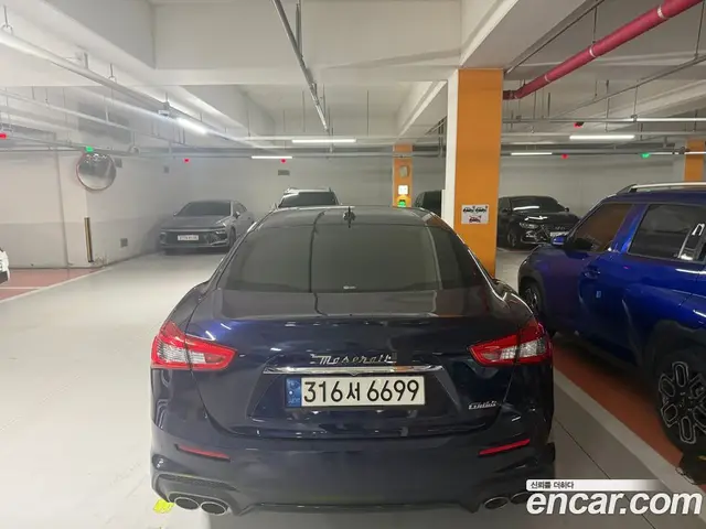 Maserati Ghibli 2018 3.0 автомат (гидро), миниатюра 3