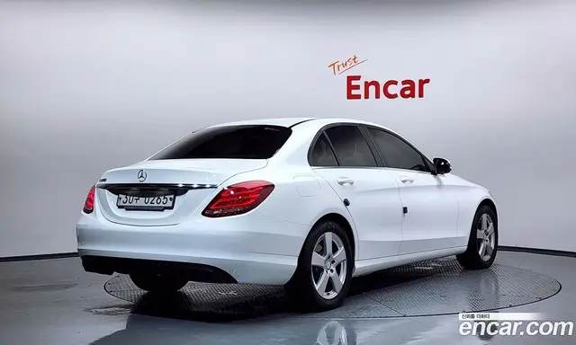 Mercedes-Benz C-Class 2016 2.0 автомат (гидро), миниатюра 2 Mercedes-Benz C-Class 2016 2.0 автомат (гидро), миниатюра 2