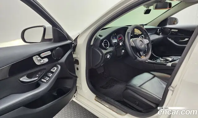 Mercedes-Benz C-Class 2016 2.0 автомат (гидро), миниатюра 10 Mercedes-Benz C-Class 2016 2.0 автомат (гидро), миниатюра 10