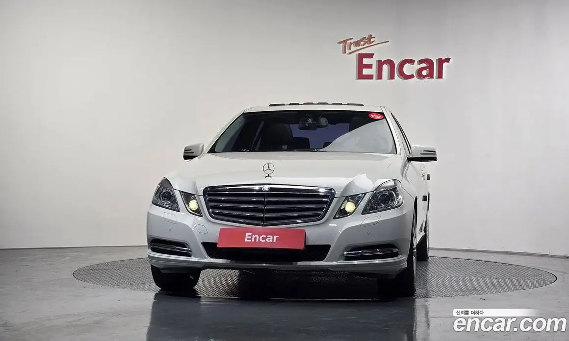 Mercedes-Benz E-Class 2011 1.8 автомат (гидро), фото 3