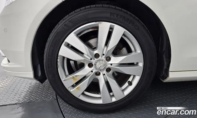 Mercedes-Benz E-Class 2011 1.8 автомат (гидро), миниатюра 5