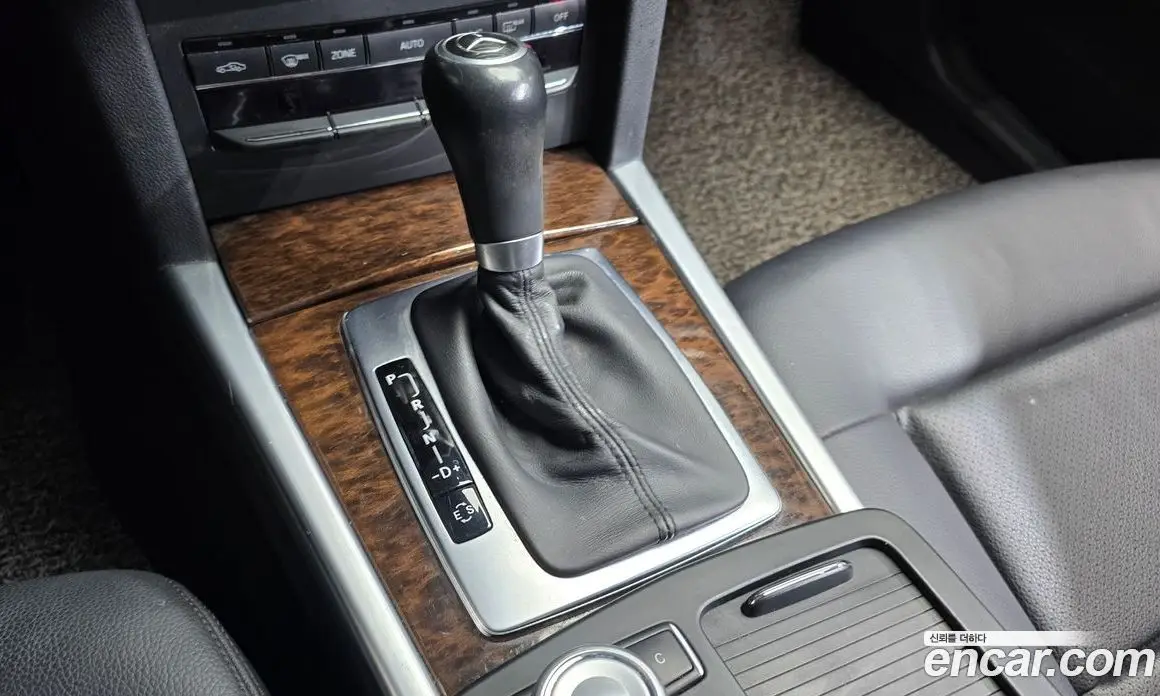 Mercedes-Benz E-Class 2011 1.8 автомат (гидро), фото 9