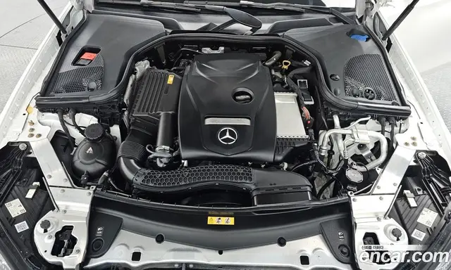 Mercedes-Benz E-Class 2020 2.0 автомат (гидро), миниатюра 6 Mercedes-Benz E-Class 2020 2.0 автомат (гидро), миниатюра 6