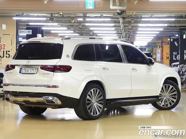Mercedes-Benz GLS-Class 2023 4.0 автомат (гидро), миниатюра 4