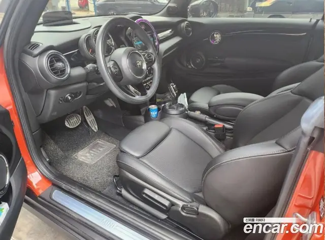 Mini Cooper Convertible 2020 1.5 автомат (гидро), миниатюра 5