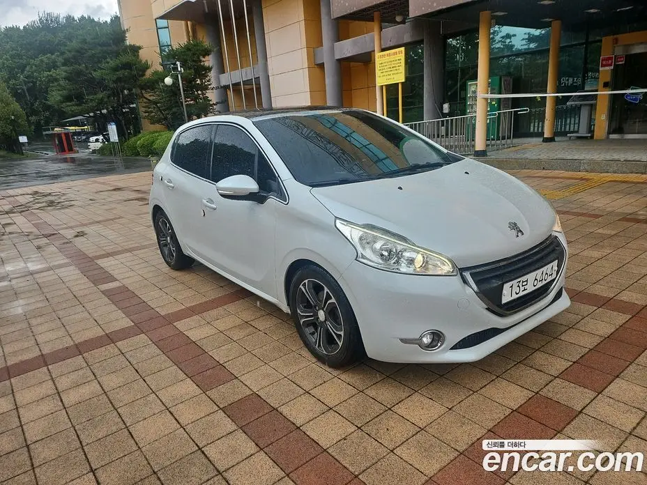 Peugeot 208 2014 1.6 автомат (гидро), фото 2 Peugeot 208 2014 1.6 автомат (гидро), фото 2