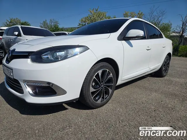Renault (Samsung) SM3 2015 1.6 автомат (гидро), миниатюра 2 Renault (Samsung) SM3 2015 1.6 автомат (гидро), миниатюра 2