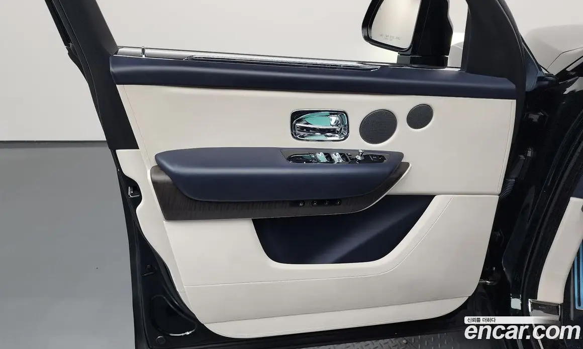 Rolls-Royce Cullinan 2020 6.7 автомат (гидро), фото 15 Rolls-Royce Cullinan 2020 6.7 автомат (гидро), фото 15