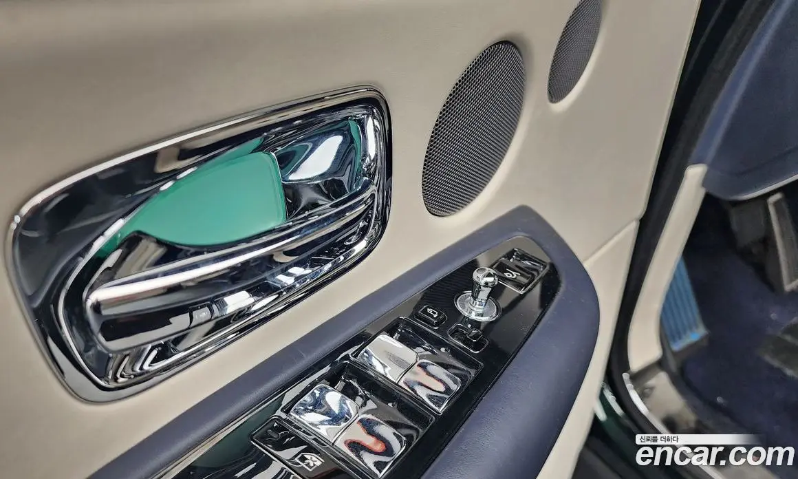 Rolls-Royce Cullinan 2020 6.7 автомат (гидро), фото 27 Rolls-Royce Cullinan 2020 6.7 автомат (гидро), фото 27