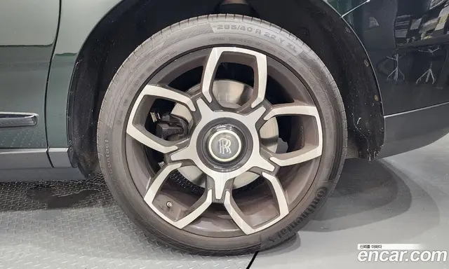 Rolls-Royce Cullinan 2020 6.7 автомат (гидро), миниатюра 7 Rolls-Royce Cullinan 2020 6.7 автомат (гидро), миниатюра 7