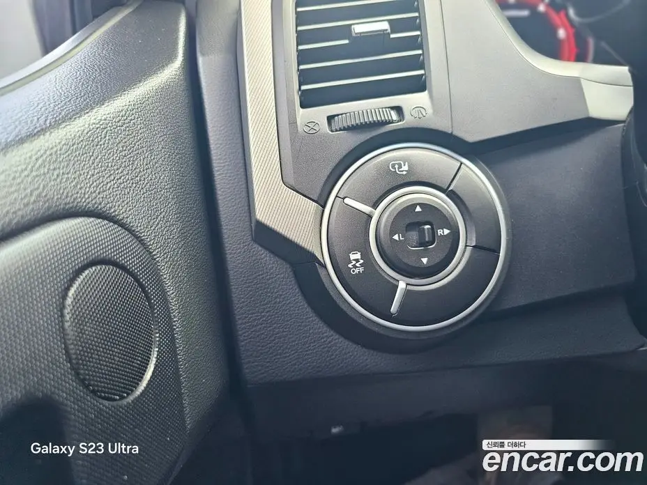 SsangYong Korando 2012 2.0 автомат (гидро), фото 14