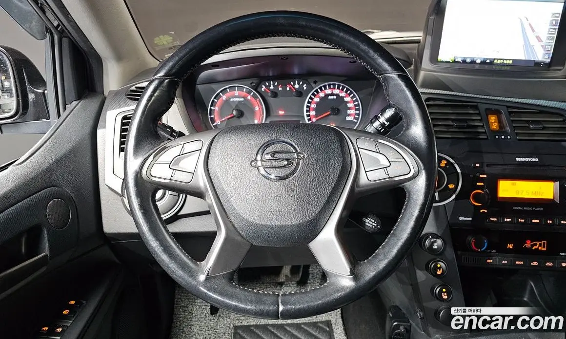 SsangYong Korando 2015 2.0 автомат (гидро), фото 15 SsangYong Korando 2015 2.0 автомат (гидро), фото 15