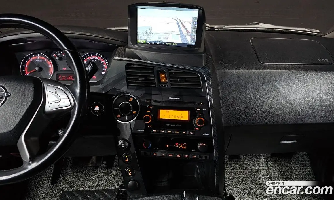SsangYong Korando 2015 2.0 автомат (гидро), фото 17 SsangYong Korando 2015 2.0 автомат (гидро), фото 17